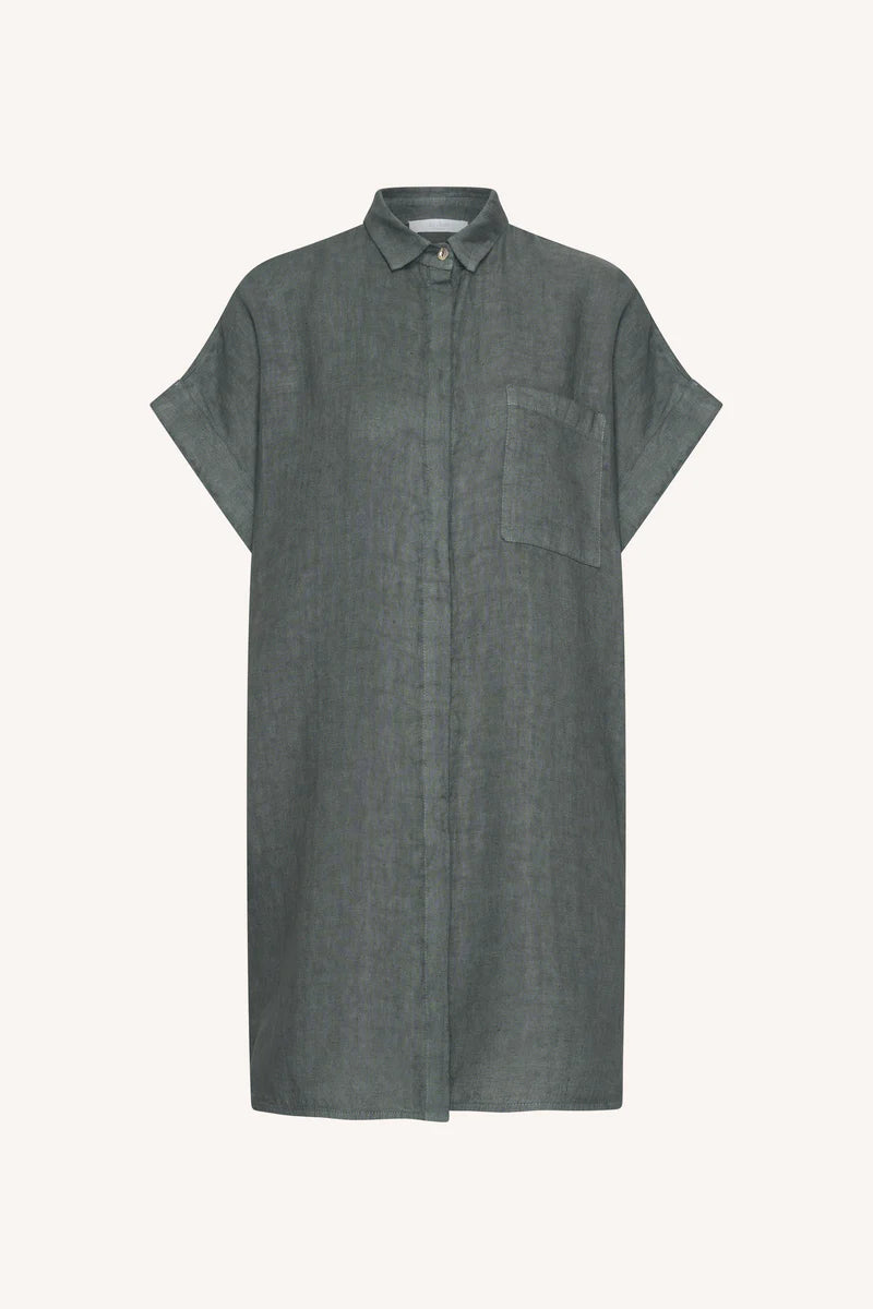 Hella linen dress in het rood of donkerblauw van By-Bar