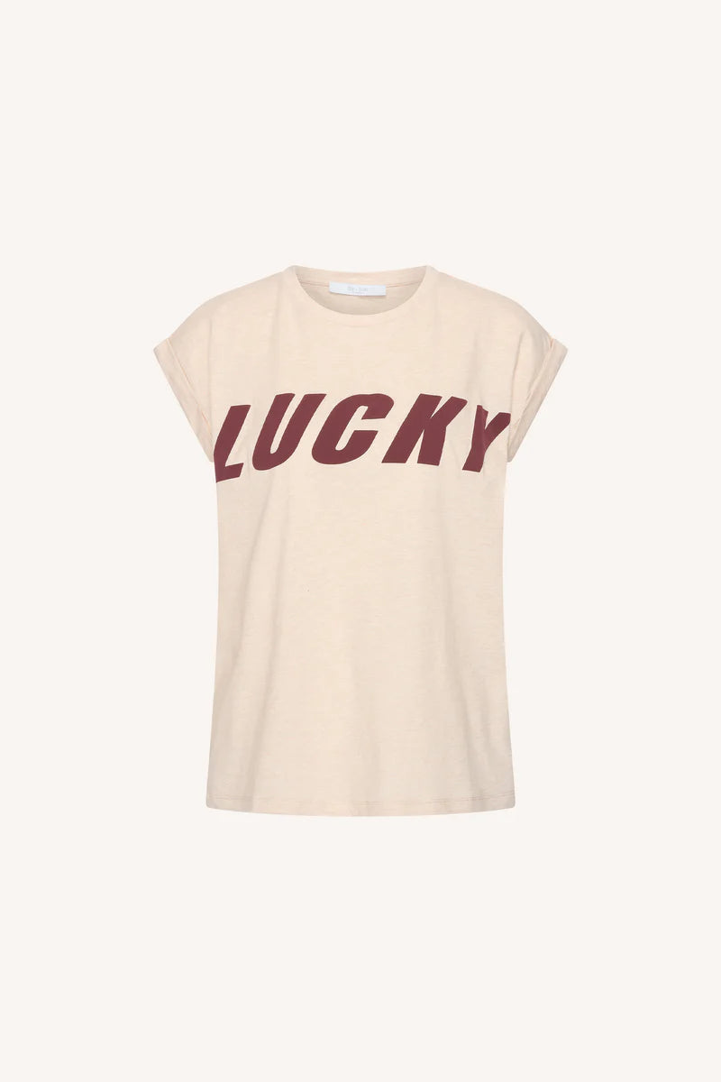 Tobi speed top beige met rode letters voor dames van By-Bar