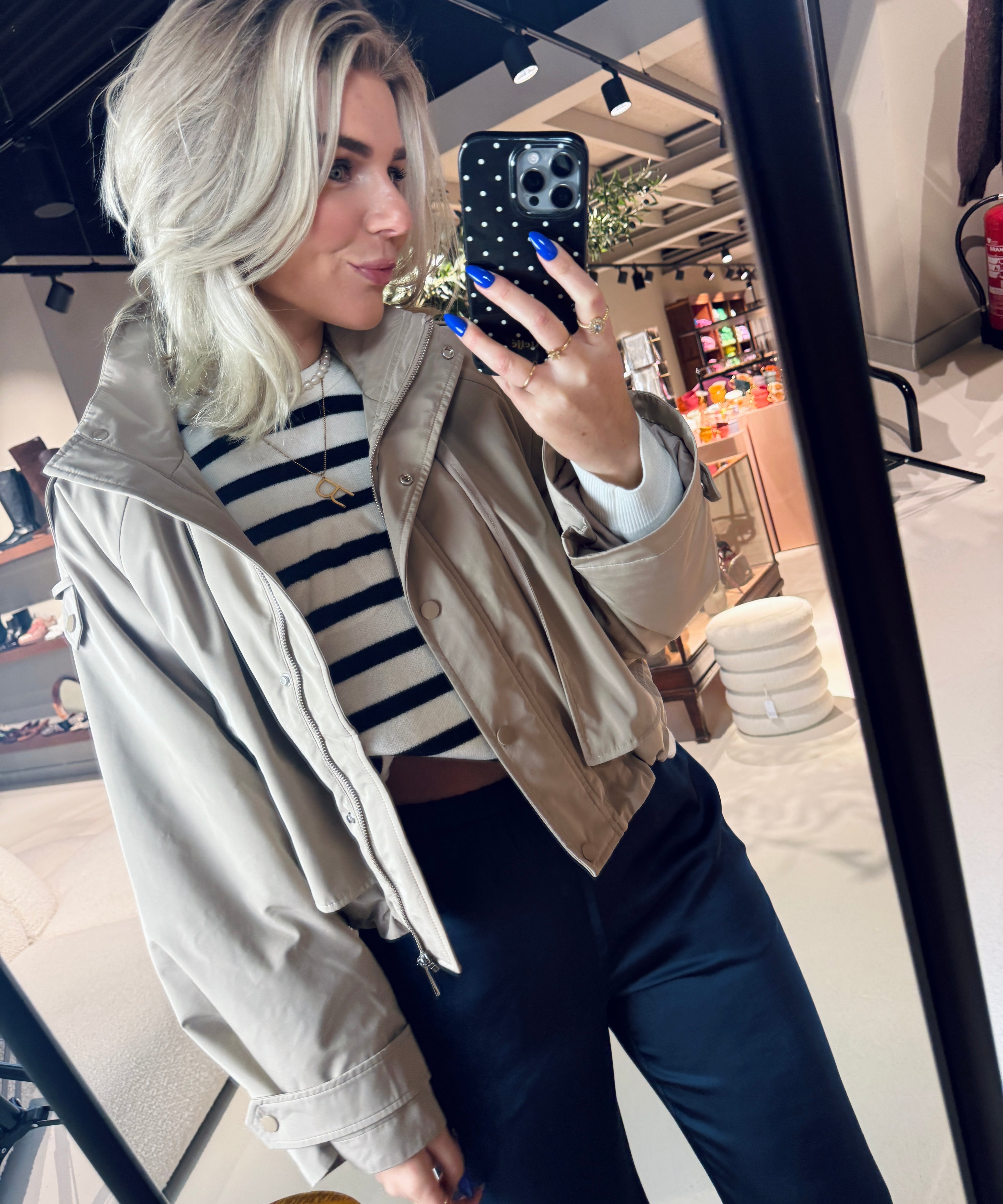 Duane cape cropped trenchcoat