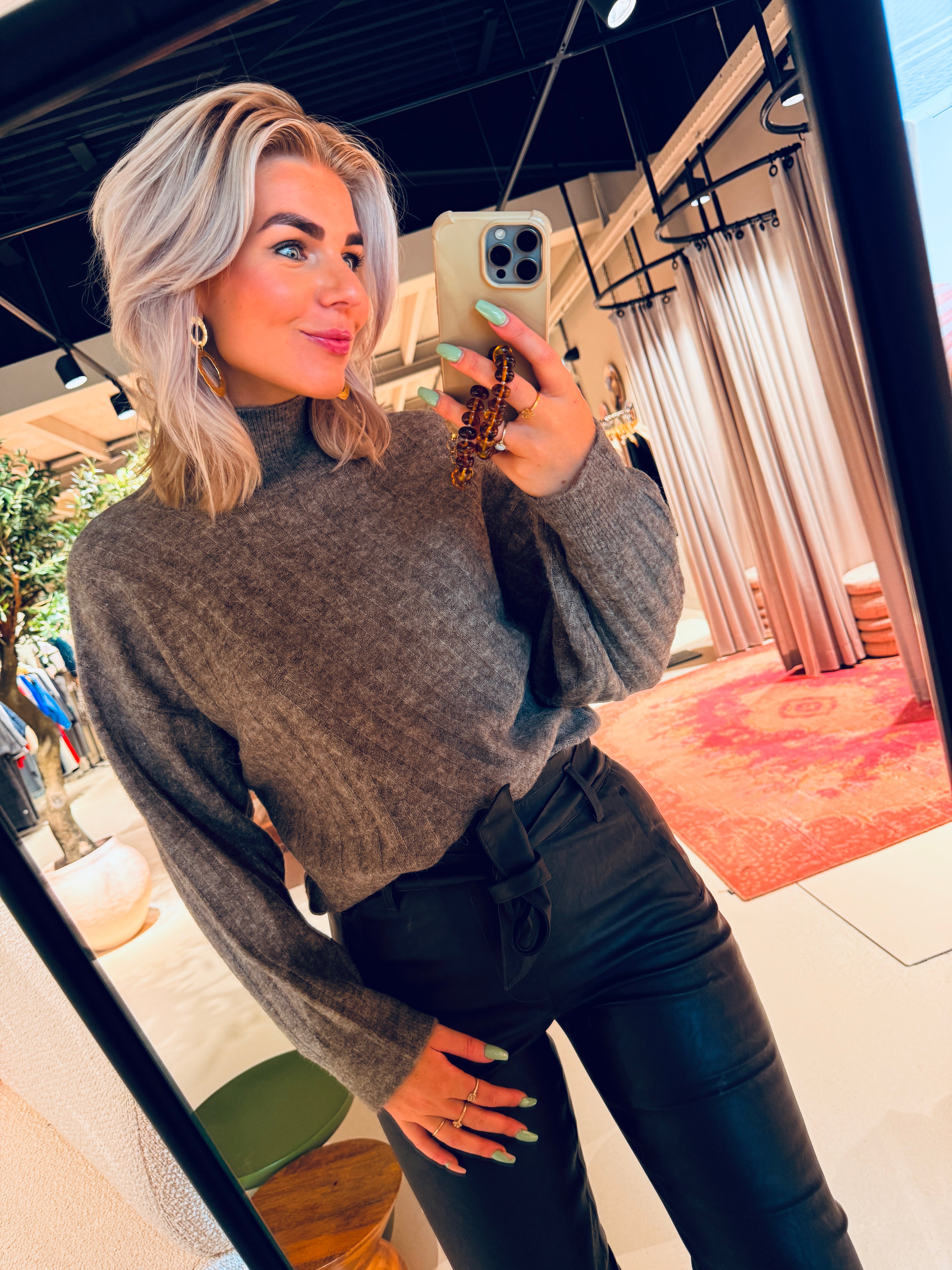 Cecily Pullover - Walnut