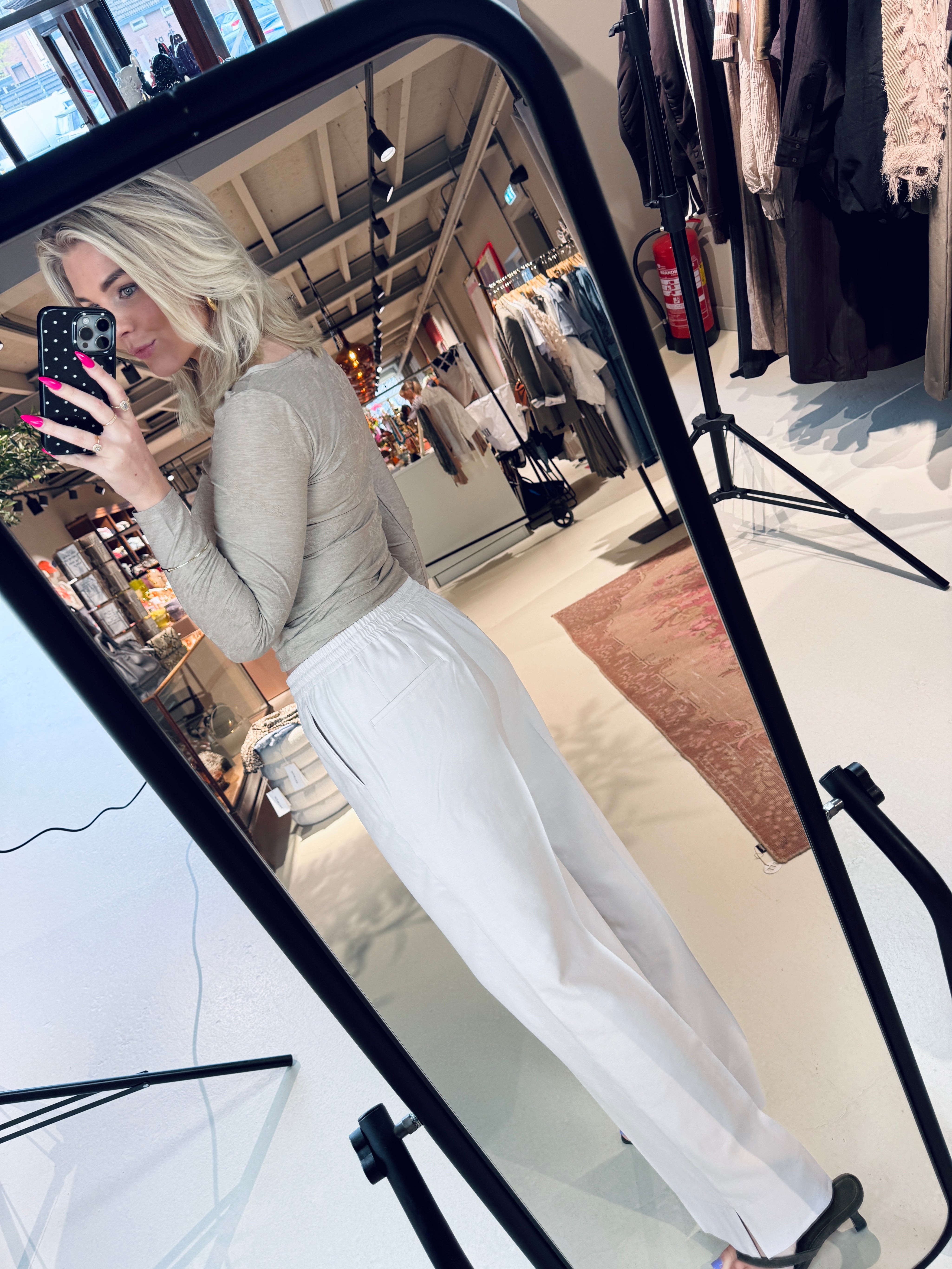Bavisha, wide leg pants
