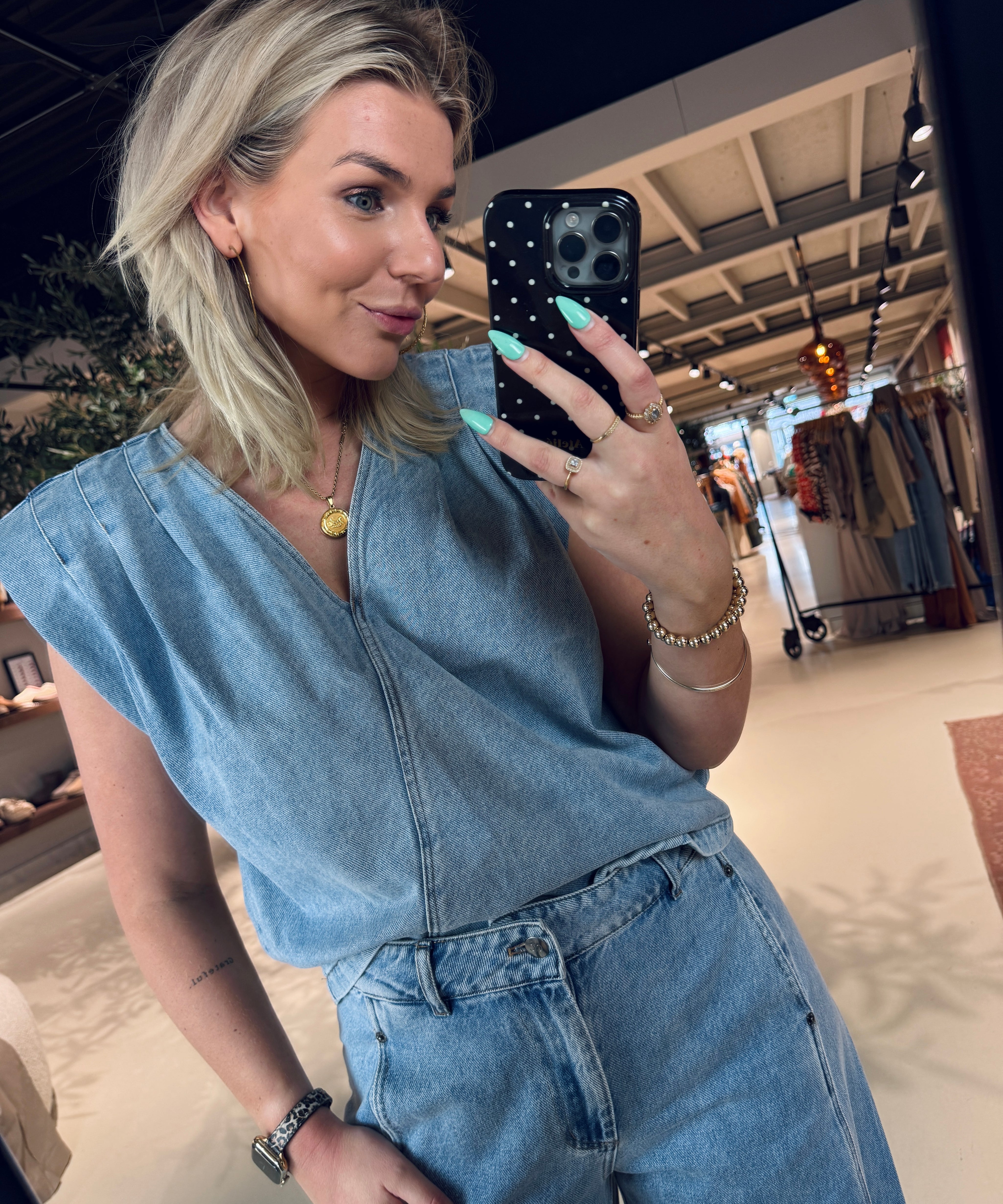 AsjaCC Wrap Denim Top met v-hals voor dames van Co'Couture