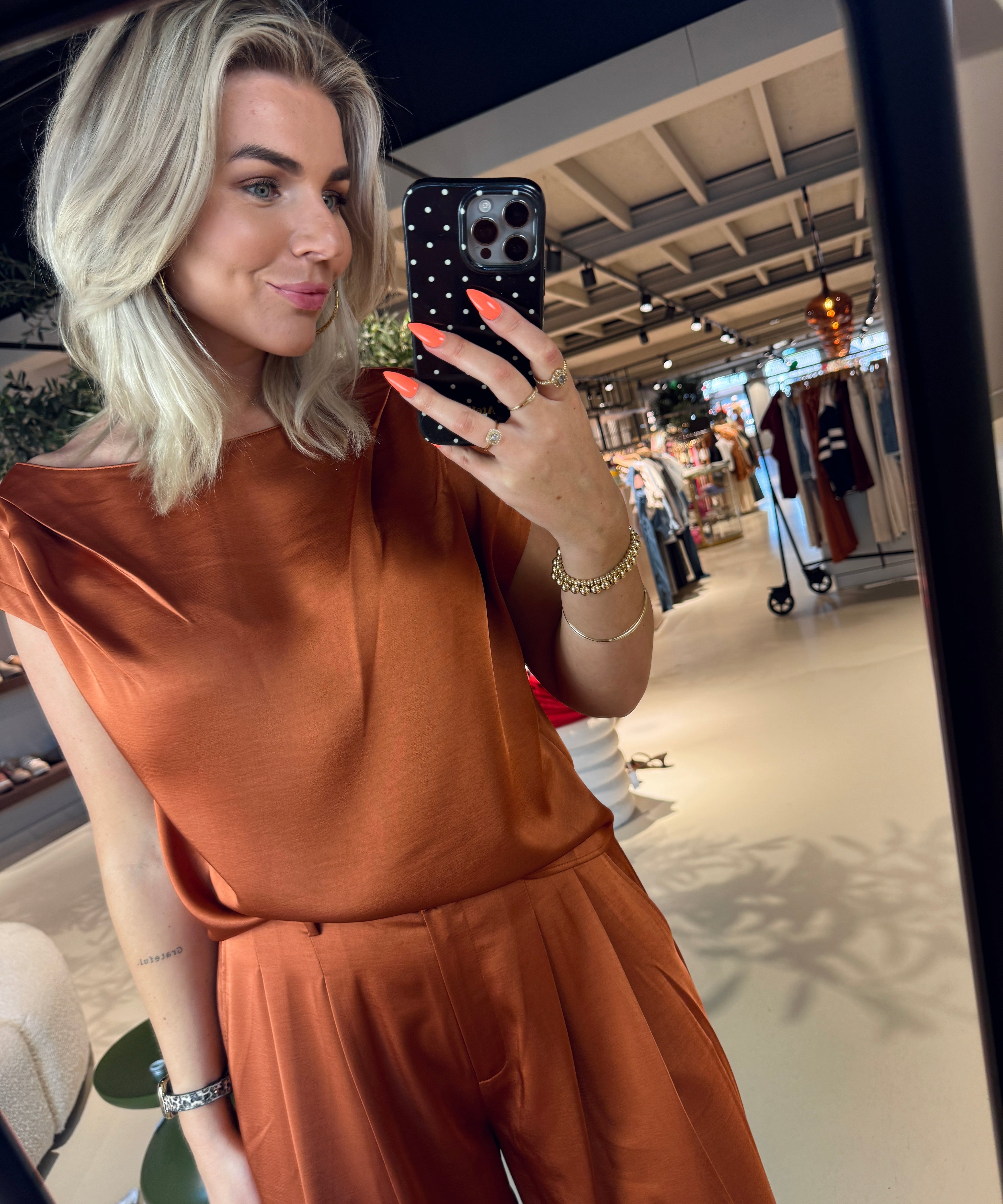 Roam satin drapey top donker oranje voor dames van Dante6