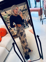 Phi, lange weite Hosen