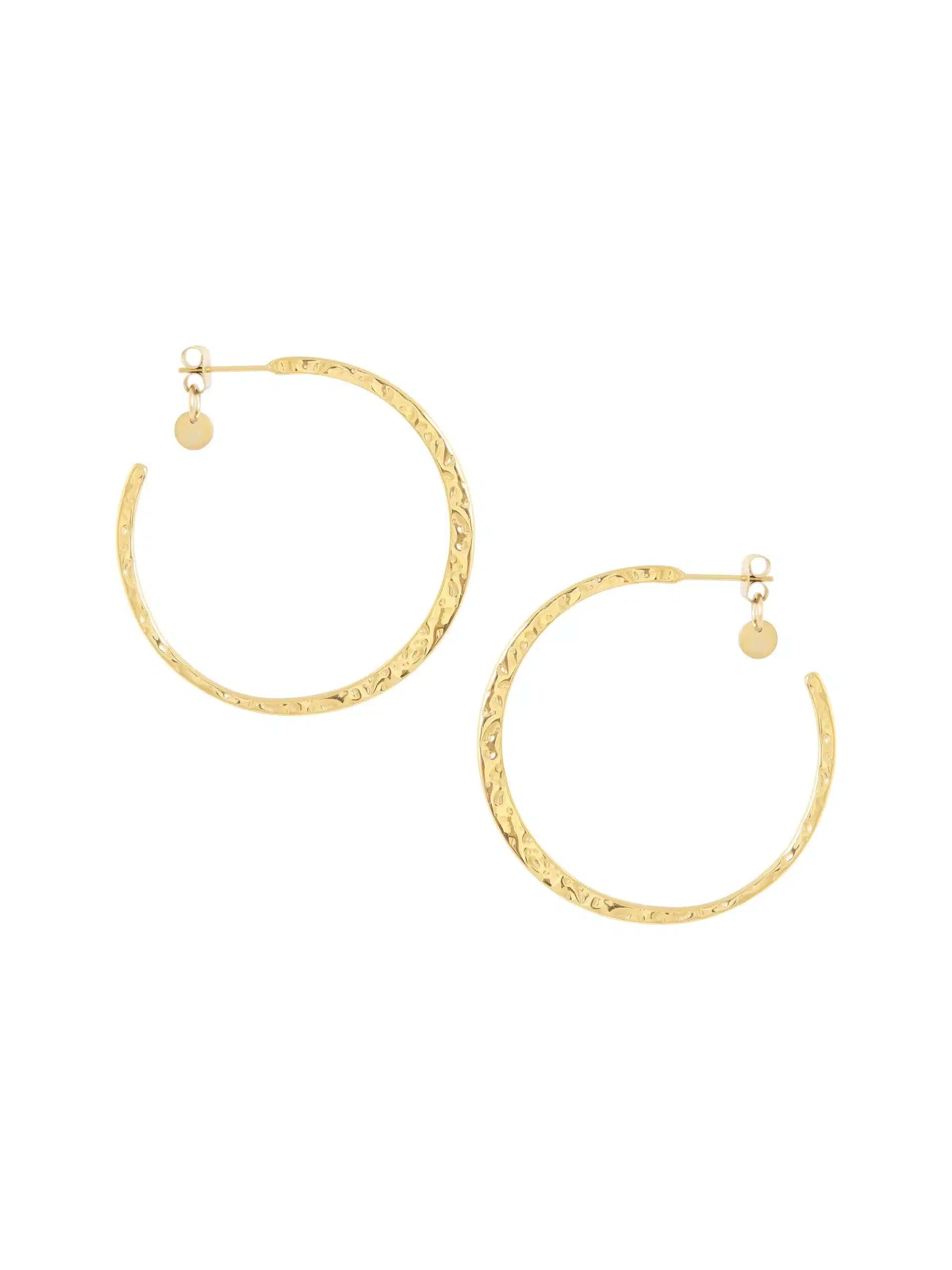 Platte gehamerde oorringen medium 3.9cm Ellen Beekmans