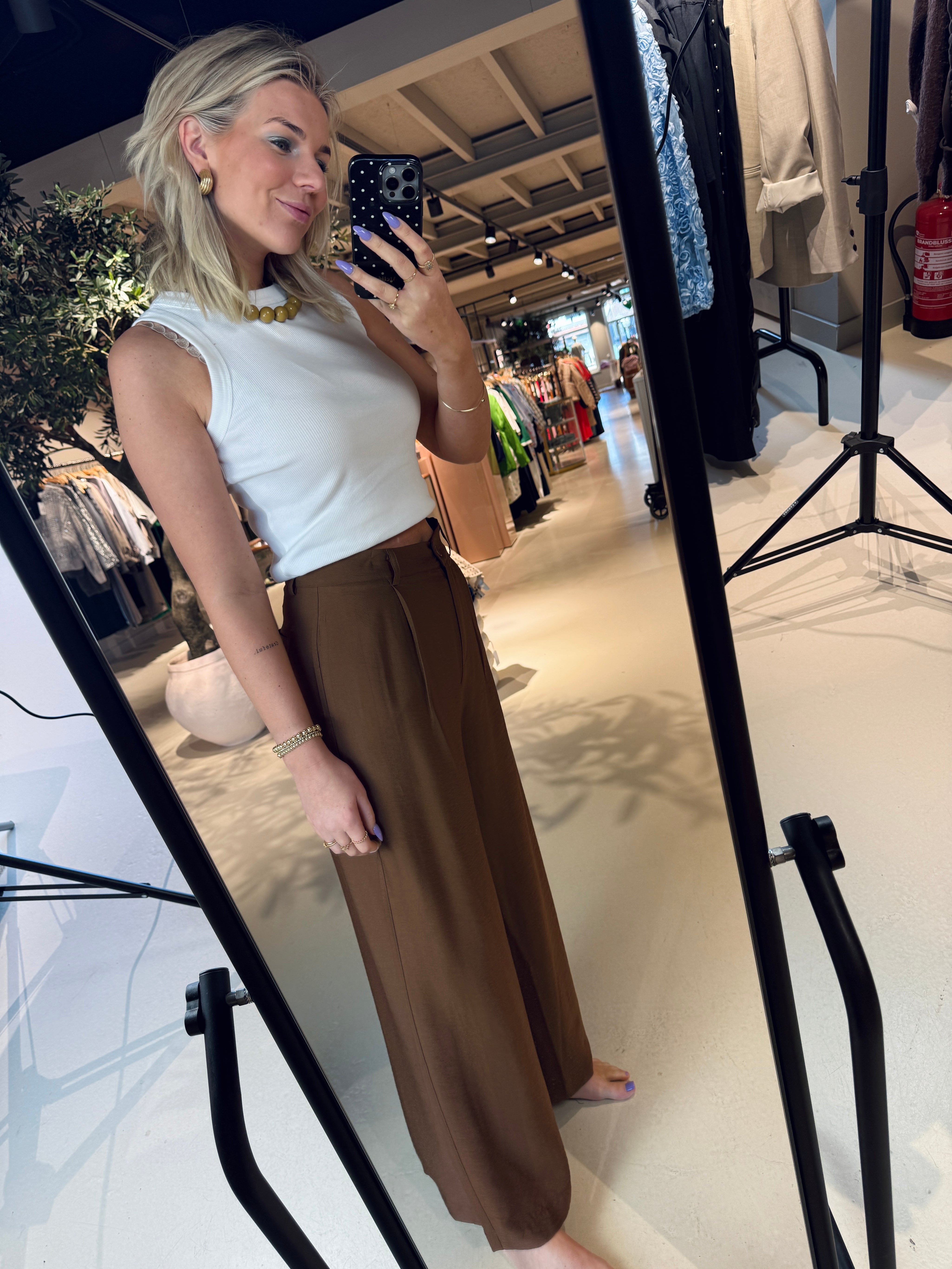 65.689 Trousers