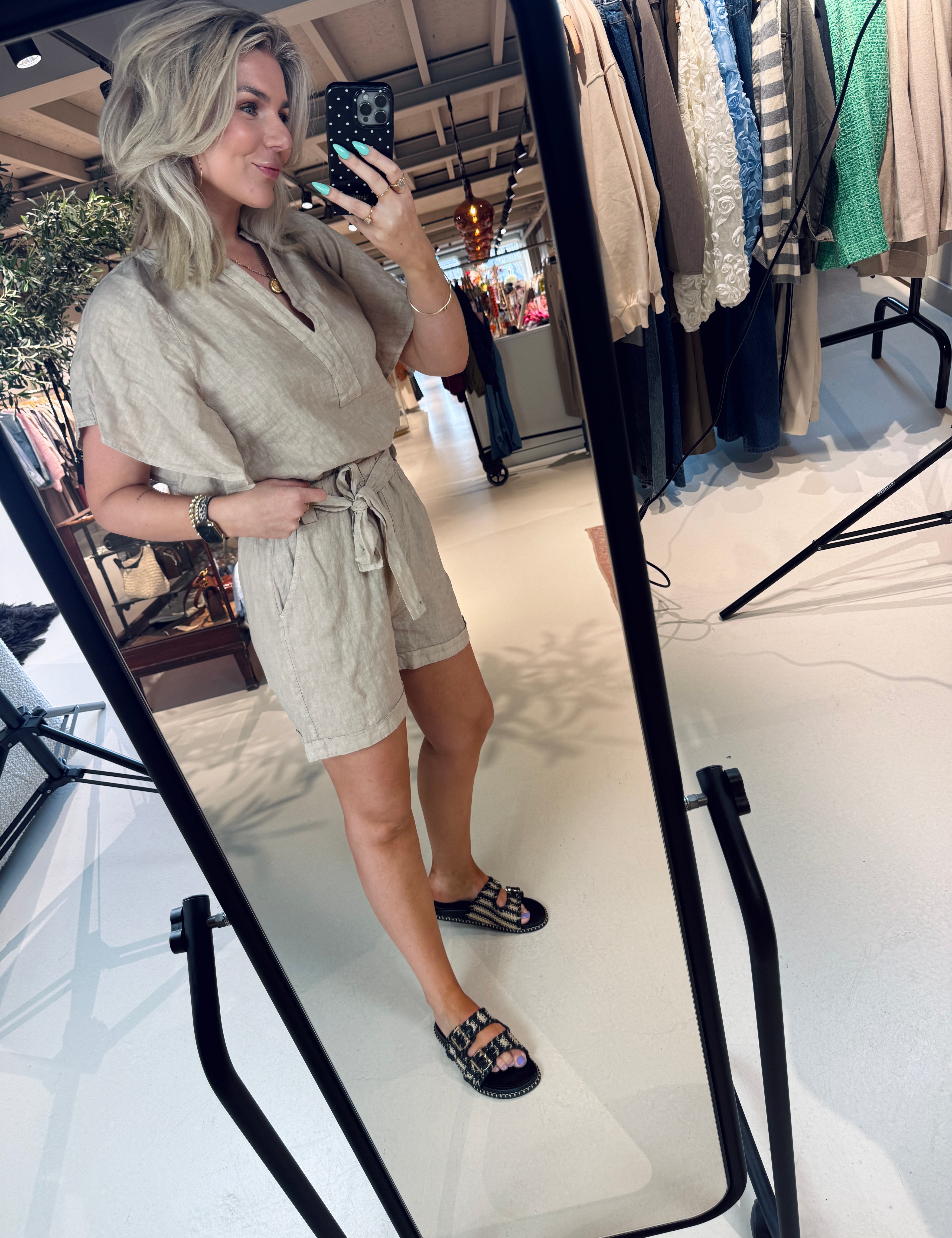 June linen shorts in beige en zwart voor dames van By-Bar