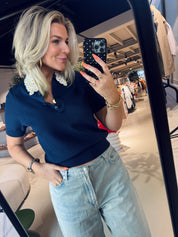 Jember Polo With Embo Collar in twee kleuren voor dames van Essentiel Antwerp