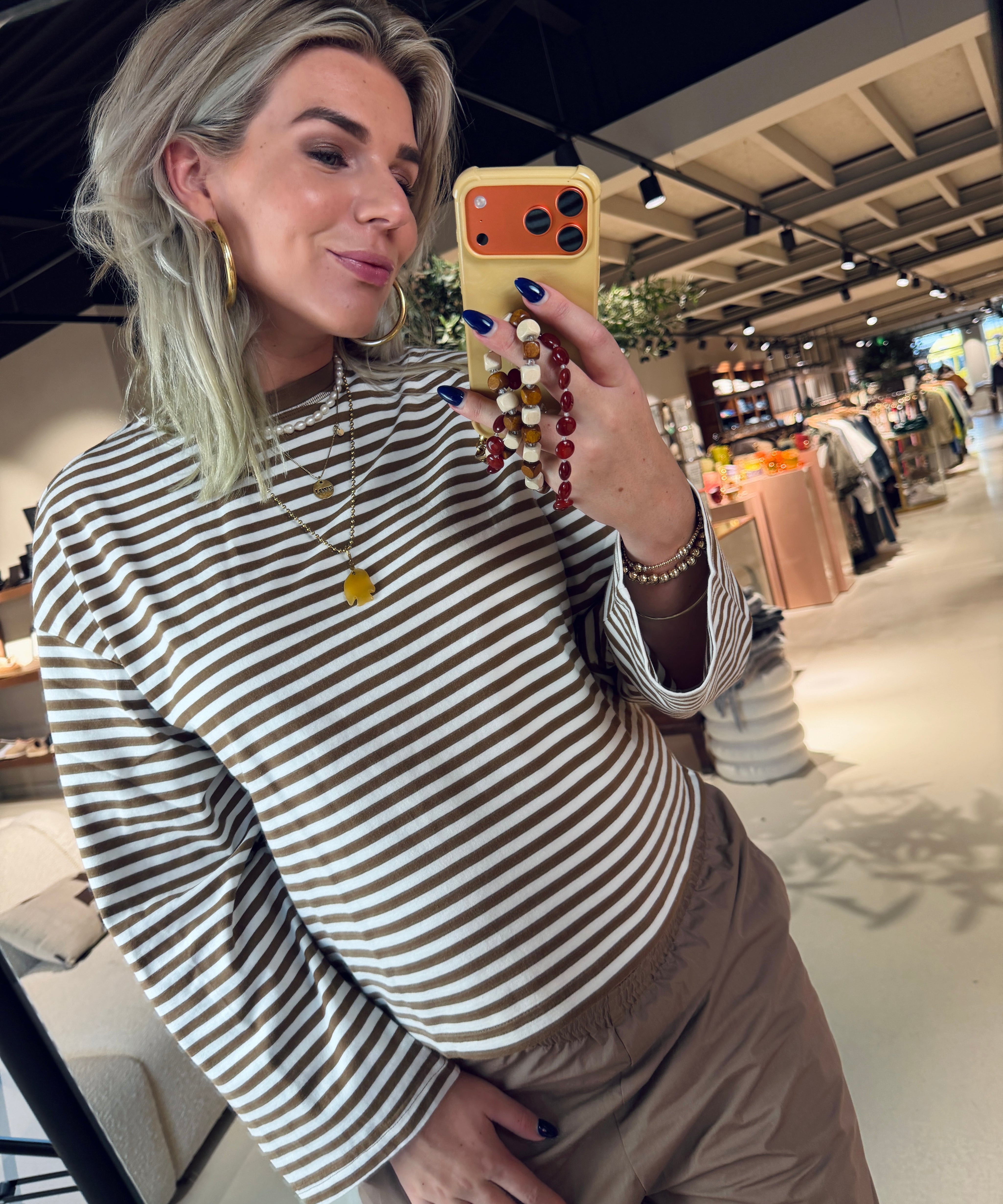 Hogan Shirt - Iris Zeilstra van Circle of Trust | RIXT