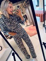 Gepunktete Straight Leg Jeans