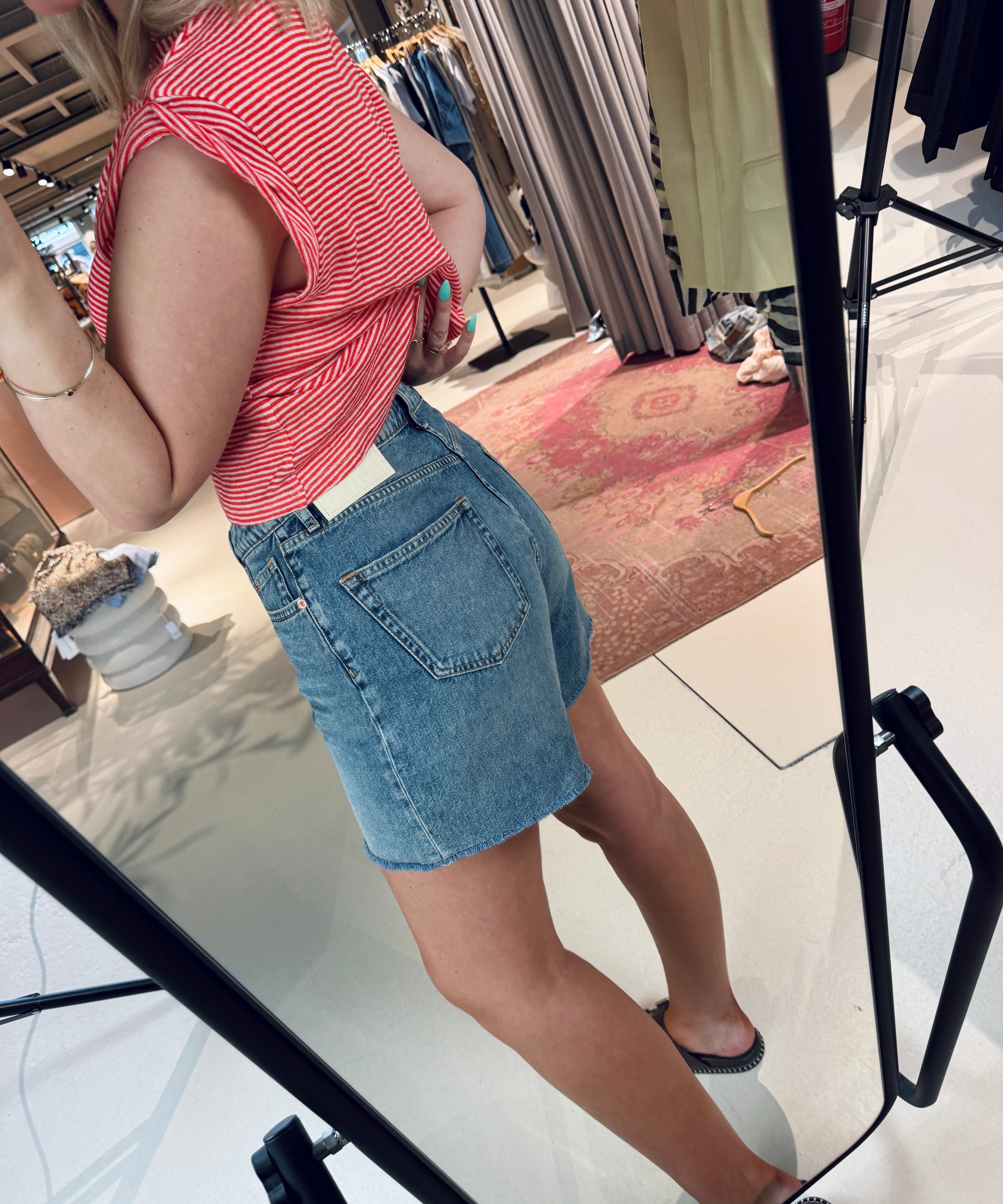 F84090C0-8261-40E5-9CA6-EA6BA6D722FD.jpg