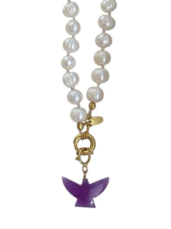 Grove parelketting met paarse jade vogel