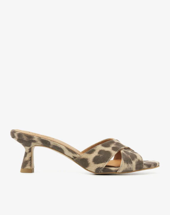 Lily Celia Pumps