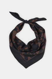 Closed Scarf
