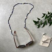 Lapis lazuli stones with pearls