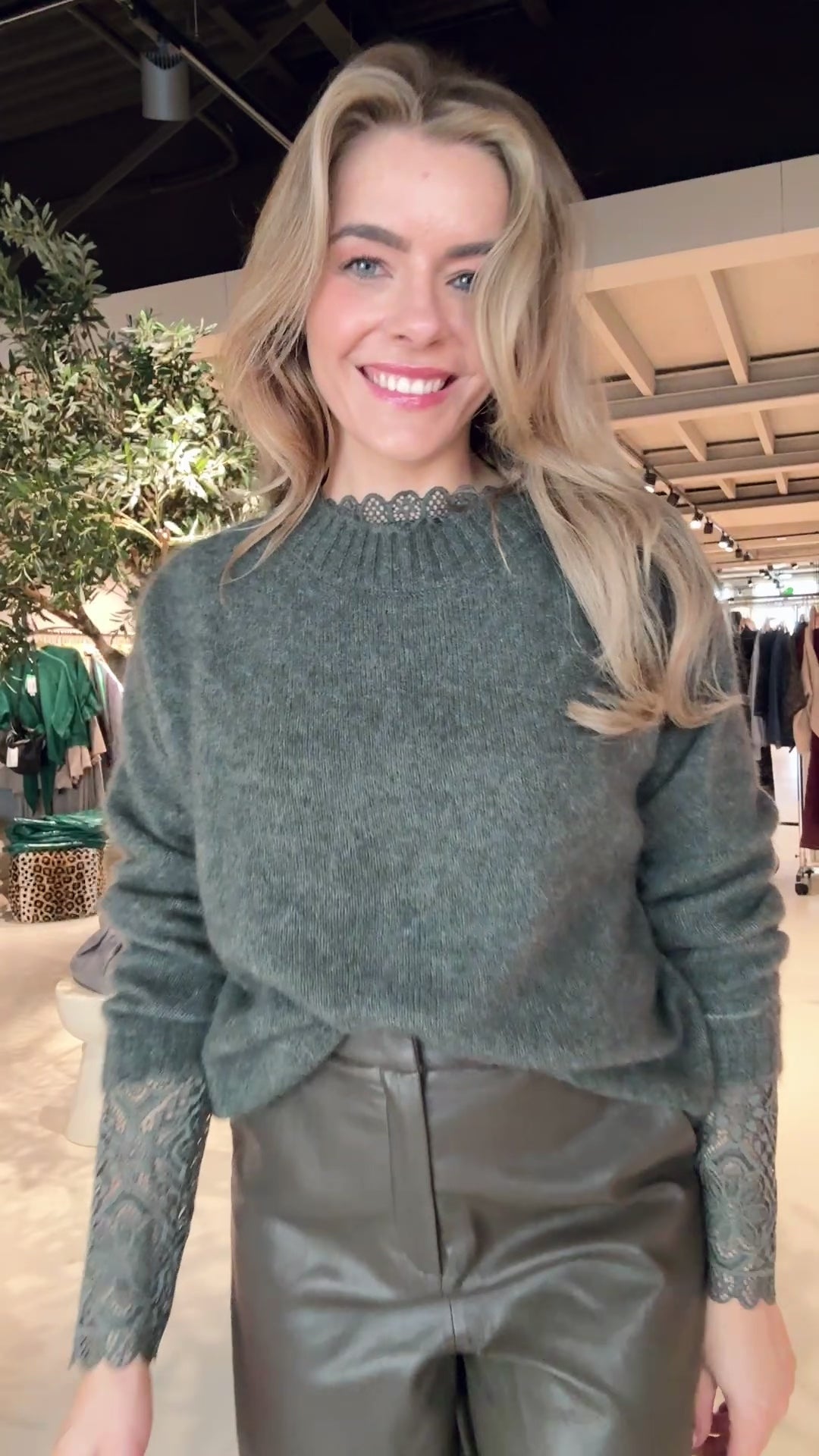 66.177L Sweater
