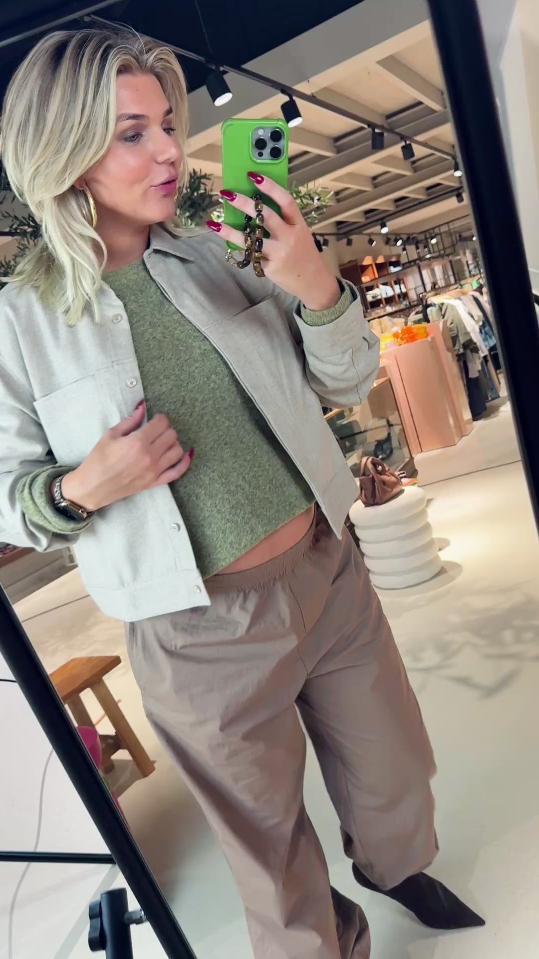66.287 Jacket