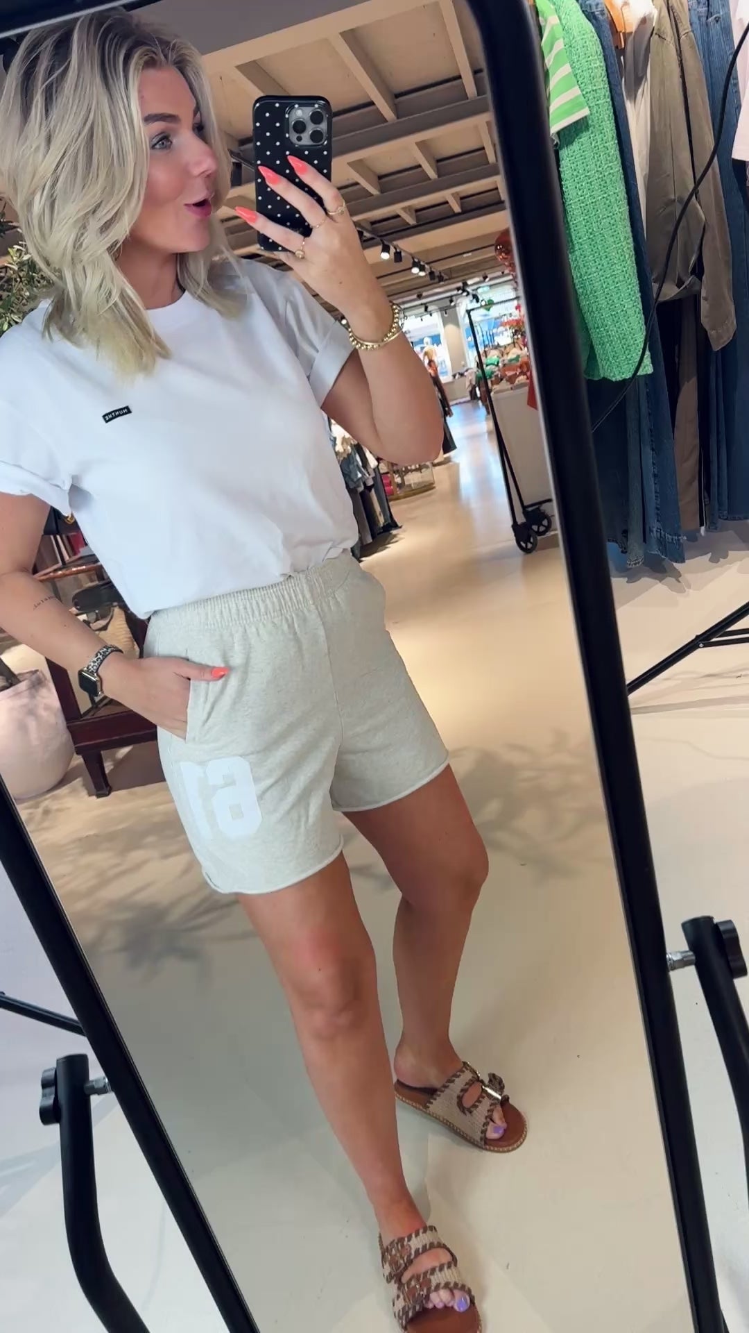 S26F1890LTD Shorts print