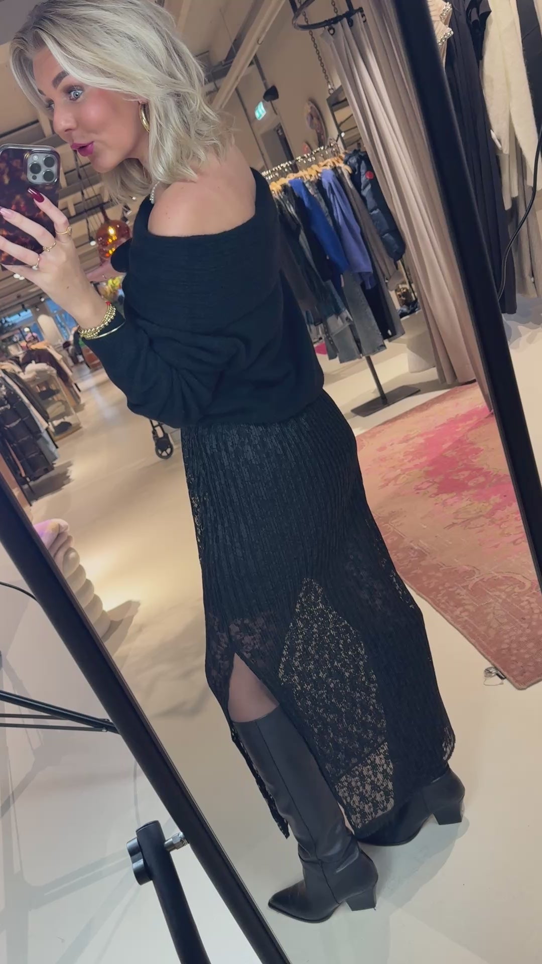 Ironic pleated lace skirt