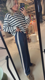 Twixa stripe 3D logo sweater